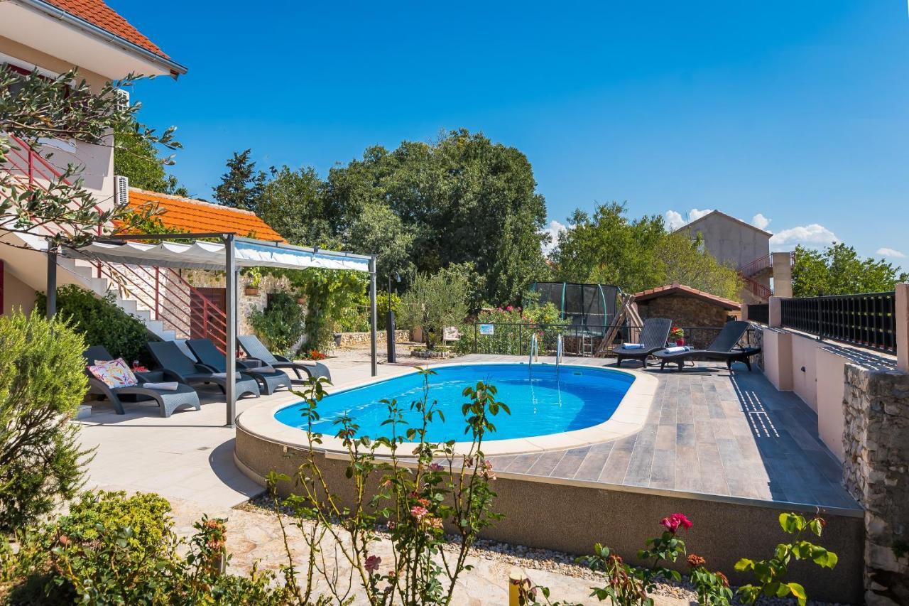 Holiday Home Rosko 斯克拉丁 外观 照片